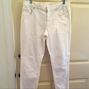 LOFT Relaxed Skinny Fit White Jeans